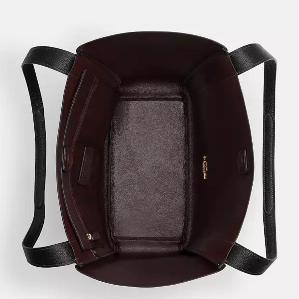 Coach Hadley - Picture 10 of 16